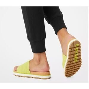 Sorel Neon Yellow Roaming Easy Slide Bolt Gum On Sandals Size 9